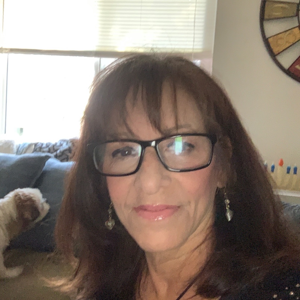 Meet your Posher, Ellen